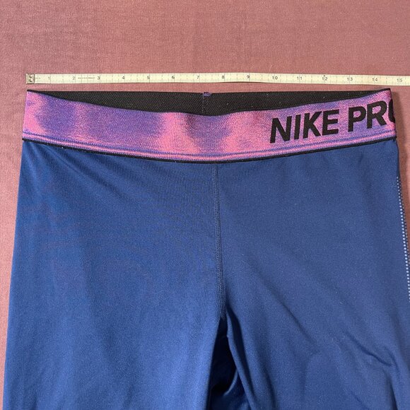Nike Pro Leggings tights with logo on waist and down leg in purple - Size Large - Picture 4 of 7